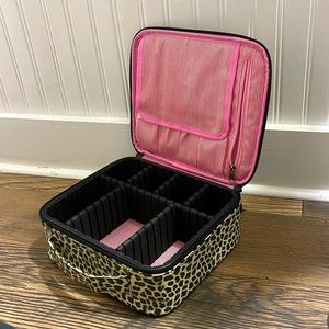 Lokass Travel Cheetah Bag